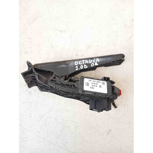 Pedale acceleratore SKODA Octavia S. Wagon 3° Serie del 2004 - 2008