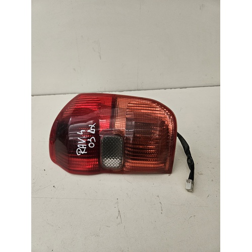 Stop fanale posteriore Destro Passeggero TOYOTA Rav4 2° Serie del 2000 - 2003