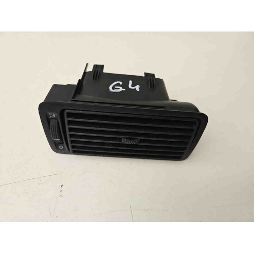 Bocchetta aria cruscotto DX VOLKSWAGEN Golf 4 Berlina (97>03) del 1997 - 2003