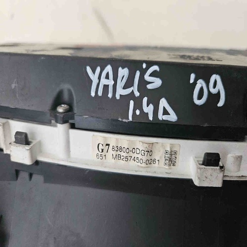 Quadro Strumenti TOYOTA Yaris Serie (08>11) del 2008 - 2011