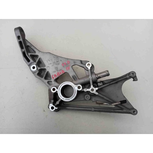 Staffa supporto motore SKODA Fabia Berlina 3° Serie del 2015 - 2021
