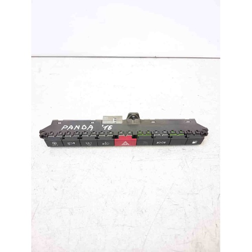 Pulsante Quattro 4 frecce FIAT Panda 3° Serie del 2012