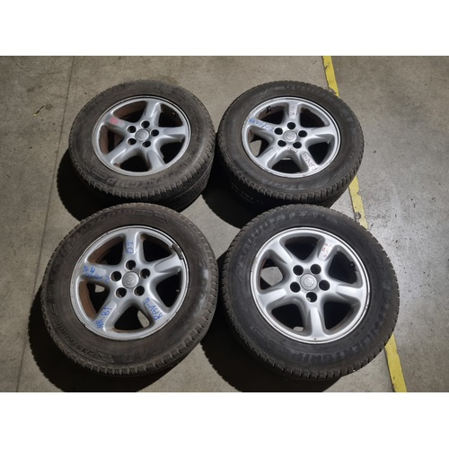 Coppia Ruote Complete Anteriori e Posteriori TOYOTA Rav4 2° Serie del 2000 - 2003