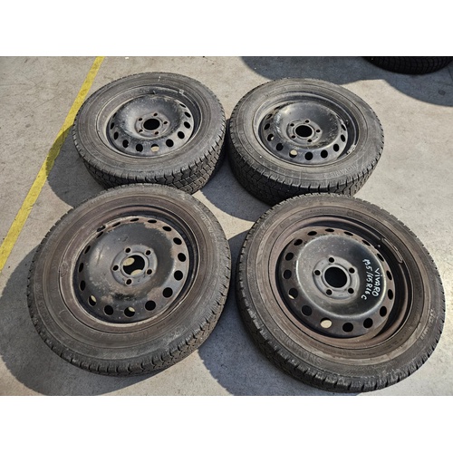 Coppia Ruote Complete Anteriori e Posteriori RENAULT Trafic Furgone del 2001 - 2007