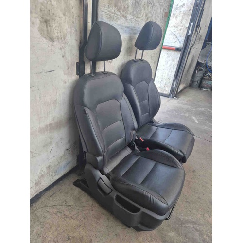 Sedili Anteriori KIA Carens Serie (13>18) del 2013 - 2018