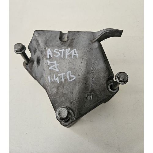 Supporto motore OPEL Astra J 2° Serie del 2011