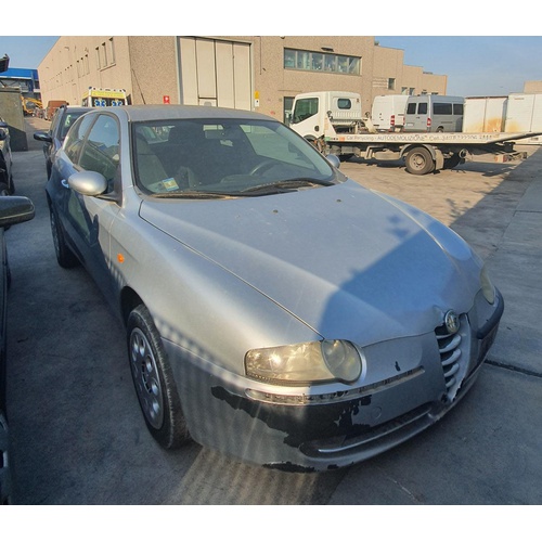 Ricambi usati Alfa Romeo 147 1.6 B del 2006