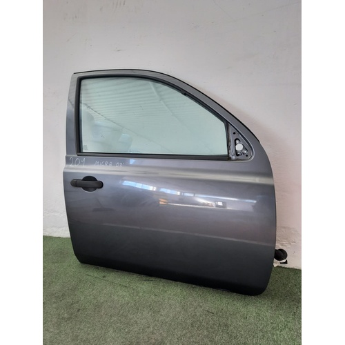 Porta anteriore destra Nissan Micra del 2004