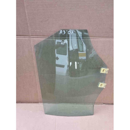 Vetro scendente Posteriore Sinistro AUDI A3 Serie (8P1) (05>08) del 2005 - 2008