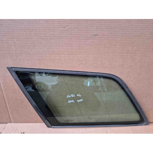 Vetro Fisso Lato Sinistro AUDI A4 Avant (8E) (00>04) del 2000 - 2004