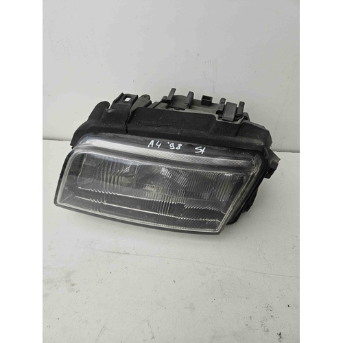 Fanale anteriore sx AUDI A4 Avant (8D) (97>00) del 1997 - 2000