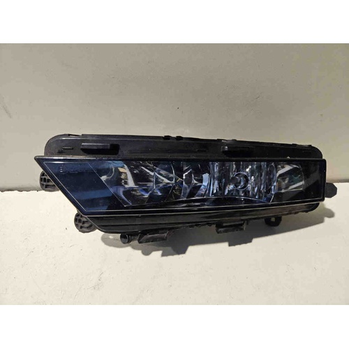 Fendinebbia anteriore SX SKODA Octavia S.Wagon 5° Serie (5E5) (16>20) del 2016 - 2020