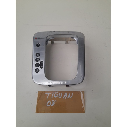 Cornice leva cambio VOLKSWAGEN Tiguan 1° Serie del 2007 - 2011
